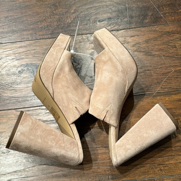 NEW! Free People Pearl Sand Margo Platform Sandal - Size 39EU/9US - Picture 11 of 16
